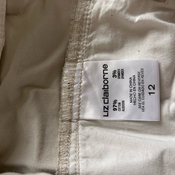 CAPRIS Jones, New York new with tags white stretch - Picture 6 of 13